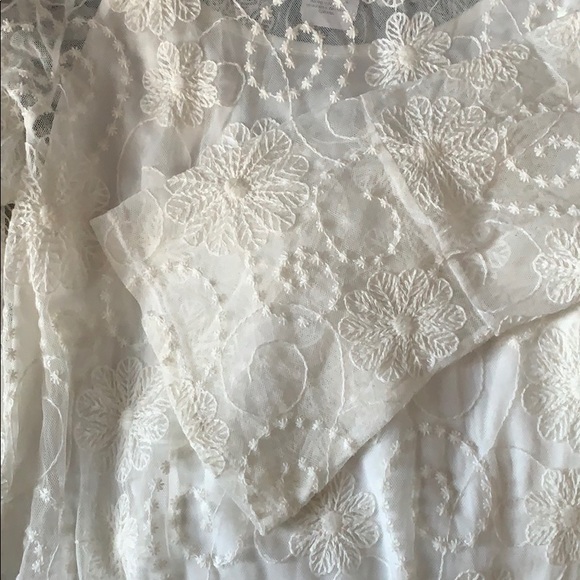 Indigo Soul GORGEOUS Lace Top Size Large - Picture 4 of 4